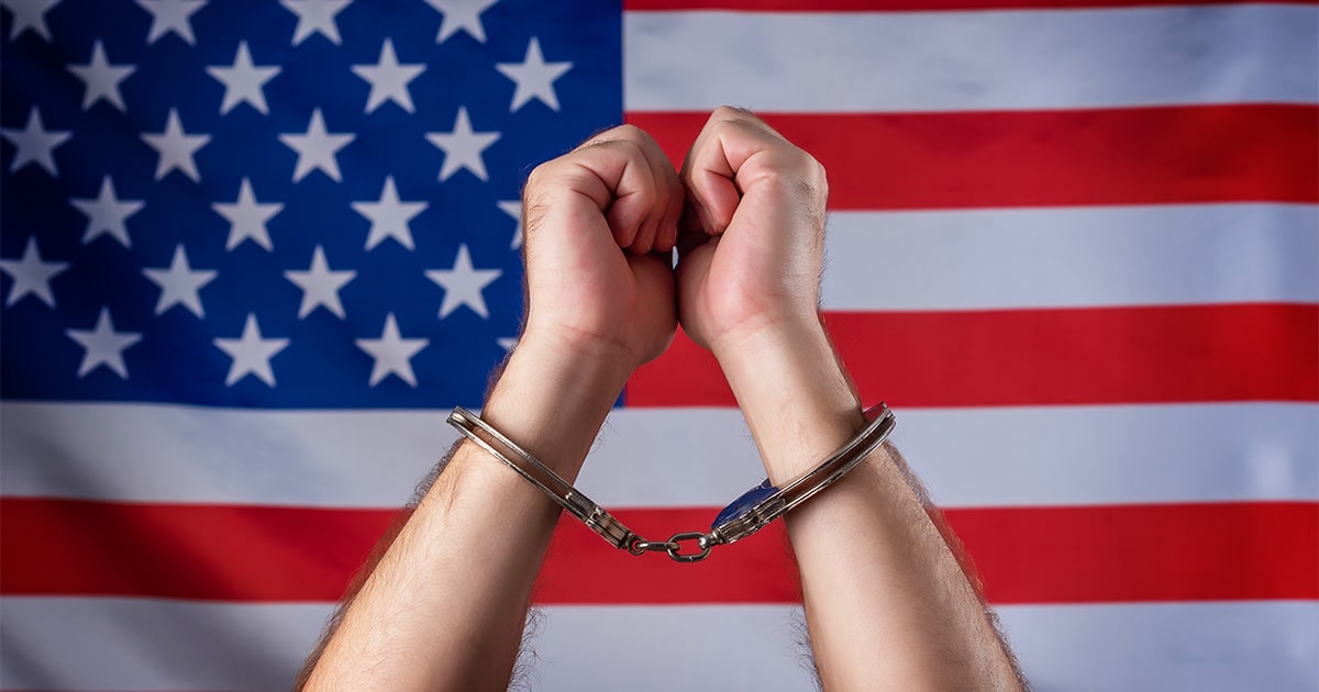 ¿Qué es una retención de ICE? | The Piri Law Firm